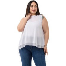 Büyük Beden Arkadan Düğmeli Asimetrik Kesim Çift Kat Şifon Beyaz Bluz