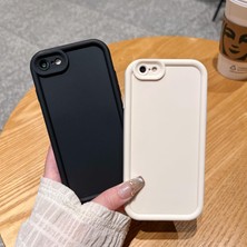 Iphone 16E ile Uyumlu , Dayanıklı Malzeme  Ergonomik Kavrama Silikon Kılıf