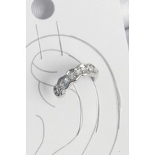 Pirinç Gümüş Renk Zirkon Taşlı Kıkırdak Model Kadın Küpe