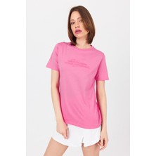 Pembe Yazı Kabartmalı Tişört 25223