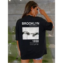 Unisex Rahat Kesim Brooklyn El Oversize T-Shirt