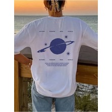 Gezegen Satürn Baskılı Bisiklet Yaka Kısa Kollu Kadın T-Shirt