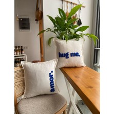 Hug Me - Amor Yazılı Punch Işlemeli 2li Kırlent Kılıfı Seti- 43X43CM - 2li Punch Kırlent Kılıfı Seti