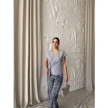 Gökyüzü Moda Yandan Bağlama Detaylı Kolsuz Bluz - Gri