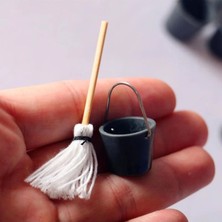 1 Takım 1:12 Minyatür 1 Ade Paspas ve 1 Det Kova Çocuk Oyun Evi