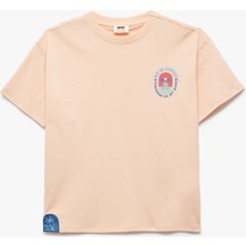 Koton Pamuklu Etiket Detaylı Kısa Kollu Bisiklet Yaka Baskılı Tişört