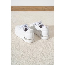 Mulini Beyaz Tabanlı Dikişli Rahat Kadın Sneaker