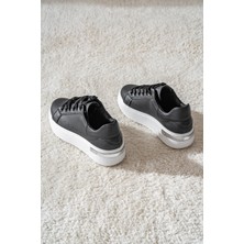 Mulini Beyaz Tabanlı Rahat Günlük Kadın Sneaker
