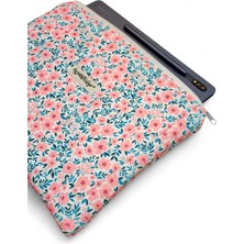 Şirin Pembe Çiçekler Desenli Tablet Çantası, 10-12 Inç Uyumlu Pofuduk iPad Çantası