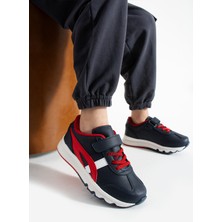 Çocuk Sneaker Spor Ayakkabı Ortopedik Taban Nefes Alabilir Yapı Günlük Kullanıma Uygun
 Listeye Geri Dön