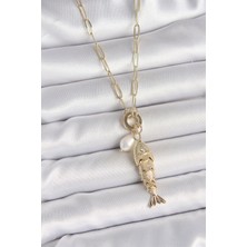 Inci Detaylı Zirkon Taşlı Balık Figürlü Gold Renk Pirinç Kolye