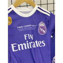 Real Madrid Cristiona Ronaldo Mor 2017 Cardif  Şampiyonlar Ligi  Çocuk Alt Üst Takımı T-Shrt  4 Parça