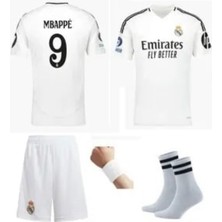 Real Madrid Mbappe 9 Numara   Beyaz 24/25 Sezon  Çocuk Alt Üst Takımı T-Shrt 4 Parça