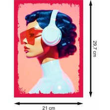 Müzik Dinleyen Kız Retro Ahşap Poster