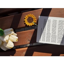 El Yapımı Örgü Ayçiçeği Kitap Ayracı – Vintage Tasarım