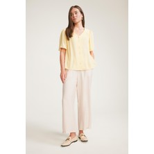 DeFacto Regular Fit V Yaka Krinkıl Viskon Kısa Kollu Gömlek F0996AX25SM