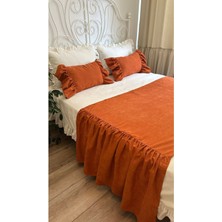 Kiremit Fırfırlı Yatak Runner ve Iç Dolgulu Kırlent Seti Çift Kişilik