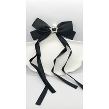 Siyah Renk Marka Model Yıldız Detaylı Fiyonk Toka