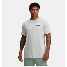 Under Armour Left Chest Strip Logo Erkek Gri Yuvarlak Yaka Tişört