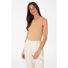 U.S. Polo Assn. Kadın Camel Kolsuz Basic Tişört Slim Fit Trend Stil