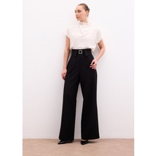 Sateen Bel Detaylı Geniş Paça Pantolon - Siyah