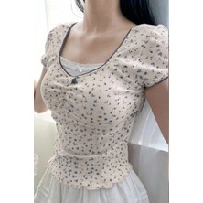 Ekru Büzgülü Mavi Çiçekli Desen Lolita Y2K Kısa Kollu Crop