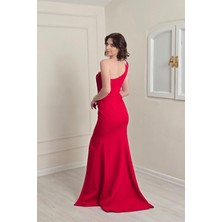Kırmızı Biyeli Tek Omuz Abiye 7380