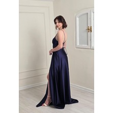 Lacivert Saten Aplikli Ince Askılı Yırtmaçlı Abiye 6077