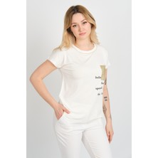 Sistas Kadın Yazı Baskılı Süs Cepli Bisiklet Yaka Bluz 24238 Ekru