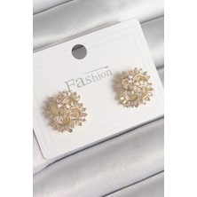 Pirinç Gold Renk Zirkon Taşlı Yonca Model Kadın Küpe