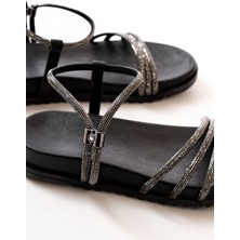 1001-1100 Siyah Platin Taşlı Günlük Kadın Sandalet