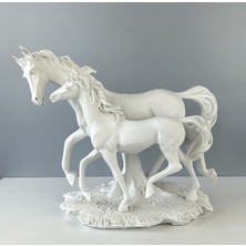 Koşan At ve Tay Dekoratif Biblo Heykel 29CM x 35 cm