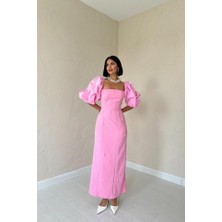 Pembe Işlemeli Kolu Garnili Elbise