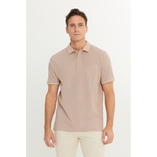 AC&Co / Altınyıldız Classics Erkek Çekmeyen Pamuklu Kumaş Regular Fit Rahat Kesim Vizon Kıvrılmaz Polo Yaka Cepli Tişört