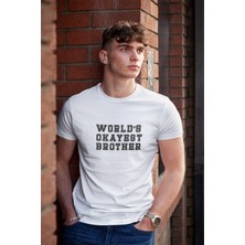 Qoeuyl Boutique World's Okayest Brother Baskılı Abi Kardeş Hediyelik Beyaz Unisex T-Shirt