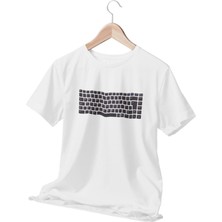 Qoeuyl Boutique Q Klavye Baskılı Eğlenceli Hediyelik Beyaz Unisex T-Shirt
