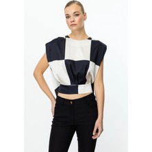 Ekol Arka Kısmı Bağlamalı Kareli Crop Bluz Siyah 03104
