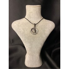 Aslanın Gücü! Gümüş Kaplama Unisex Aslan Motifli Kolye