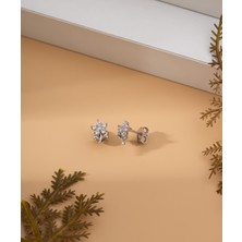 925 Ayar Rodyum Zirkon Taşlı Minimal Papatya Çivili Gümüş Küpe