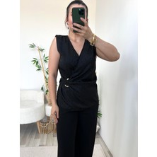 Siyah Saten Gold Toka Detaylı Kruvaze Bluz