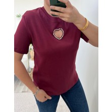 Bordo Taş Işlemeli Kalp Detaylı Tişört