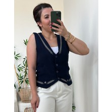 Lacivert Nakış Işlemeli Müslin Yelek