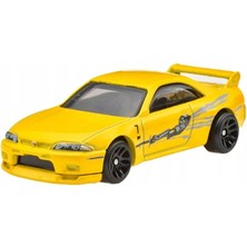 Hot Wheels Fast & Furious Nissan Skyline GtR [BCNR33] Metal Diecast Araba