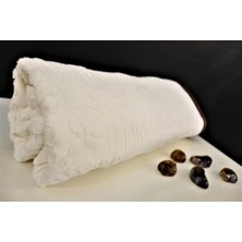 Ender Home 70x140 Krem Jakarlı Çiçek Desenli Bordürlü Banyo Havlusu
