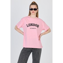Pembe Yazı Baskılı %100 Pamuk Oversize Tişört 2150-9M