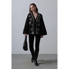Siyah Nakış Işlemeli Müslin Kimono