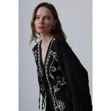 Siyah Nakış Işlemeli Müslin Kimono