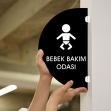 Bebek Bakım Odası Çift Taraflı - Yan Monte Yönlendirme Tabelası 18X30CM Siyah Pleksi