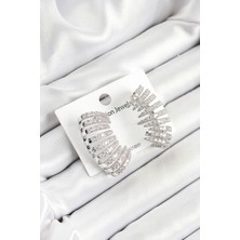 Pirinç Zirkon Taşlı Çoklu Görünümlü Model Gümüş Renk Kadın Küpe