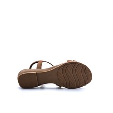 Guja G25Y122 Lastikli Taşlı 3 cm Alçak Topuklu Camel Bej Şık Sandalet